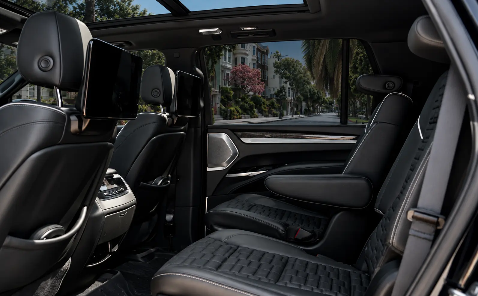 Chauffeur-driven luxury vehicle for 7Limo Sugar Land limo service